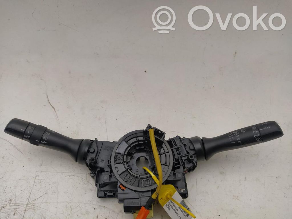 Toyota Yaris Interrupteur / bouton multifonctionnel 