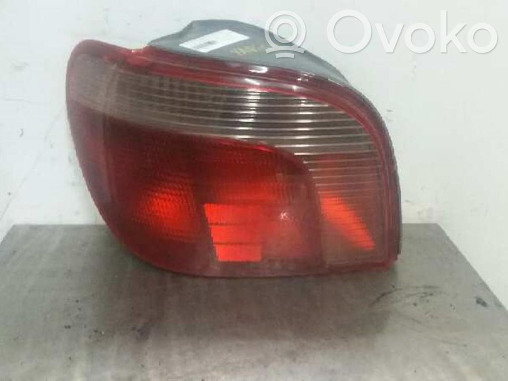 Toyota Yaris Luci posteriori
