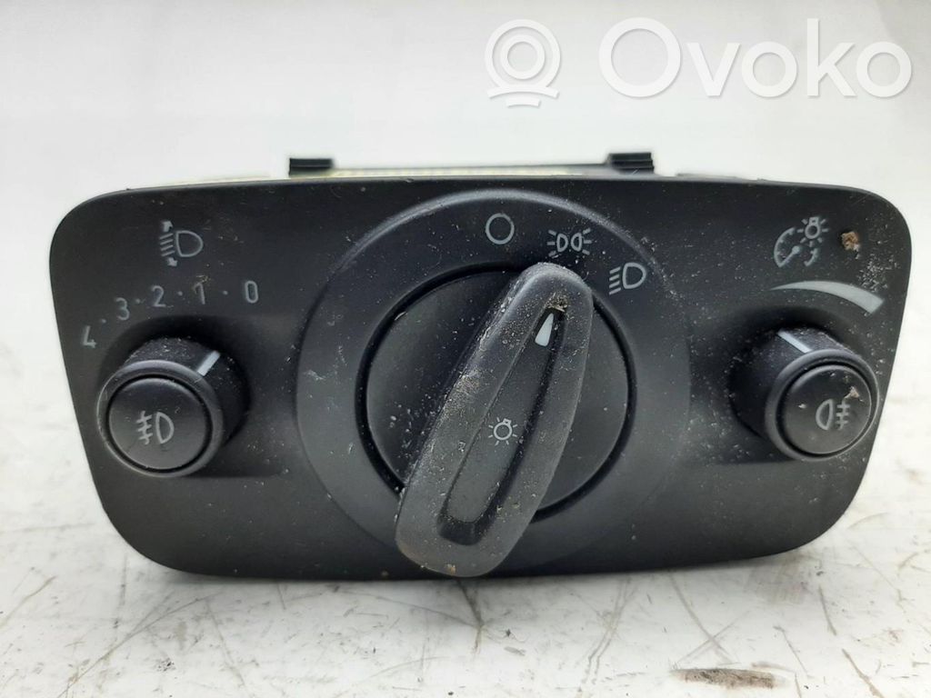 Interruptor de luz   C1BT13A024CB
