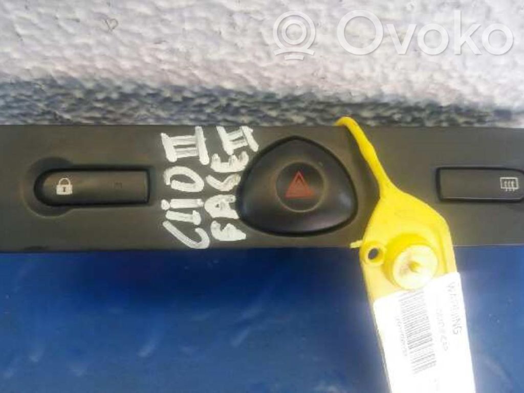 Schalter Warnblinkanlage   684256A