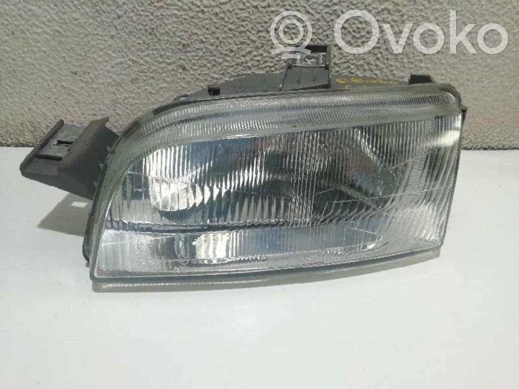 Fiat Punto (176) Phare frontale 