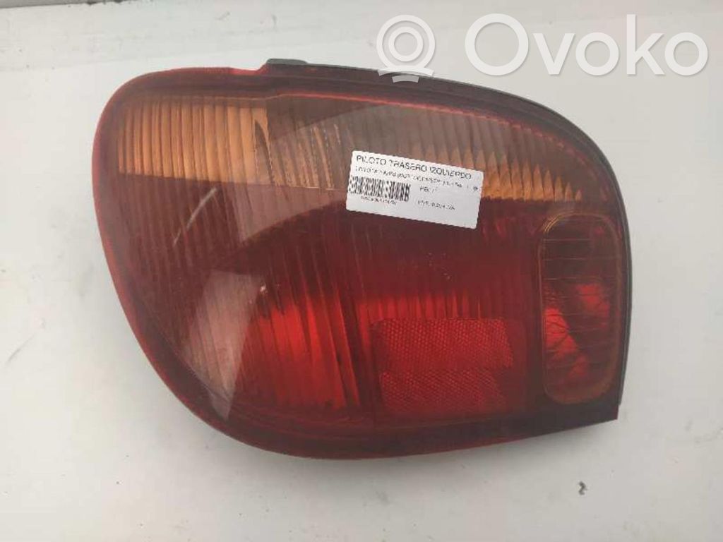 Toyota Yaris Luci posteriori