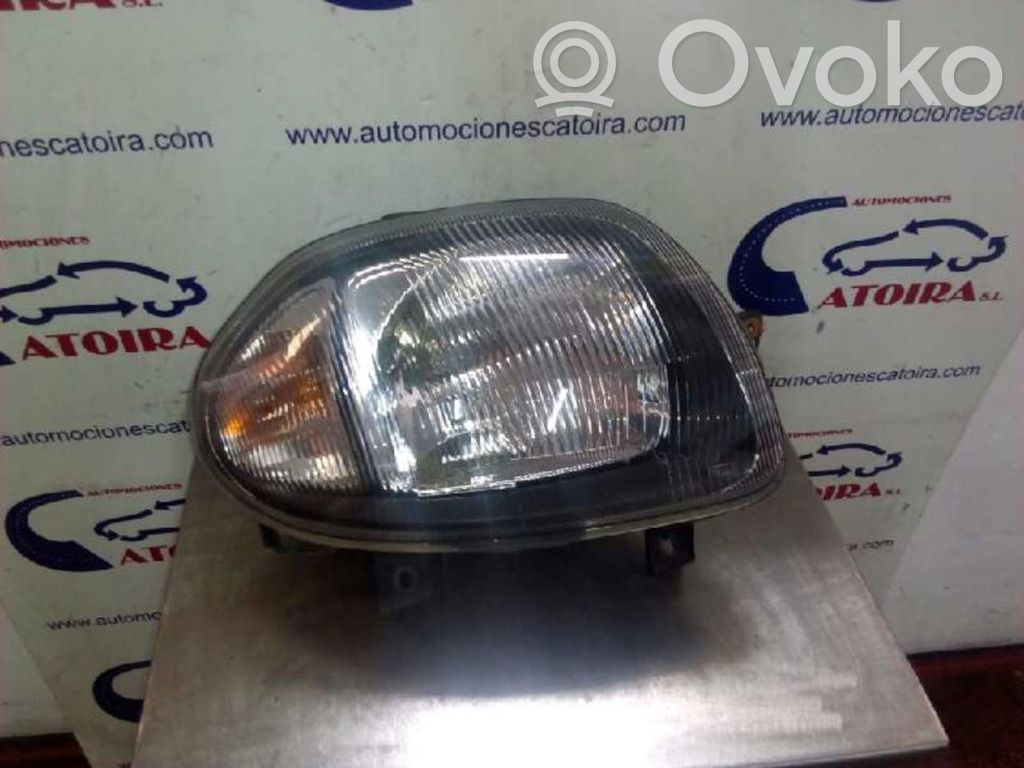 Renault Clio I Faro/fanale 