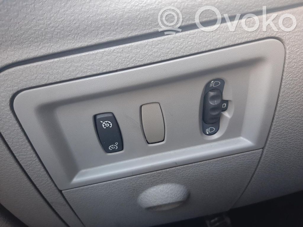 Renault Modus Lukturu slēdzis 