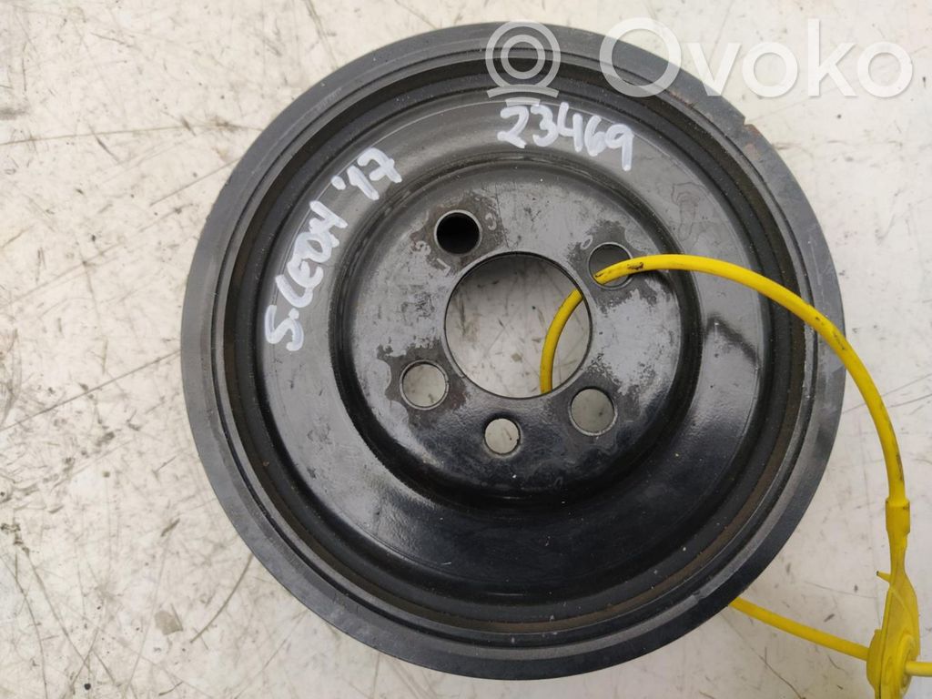 Kampiakselin vauhtipyörä   04L105243V200