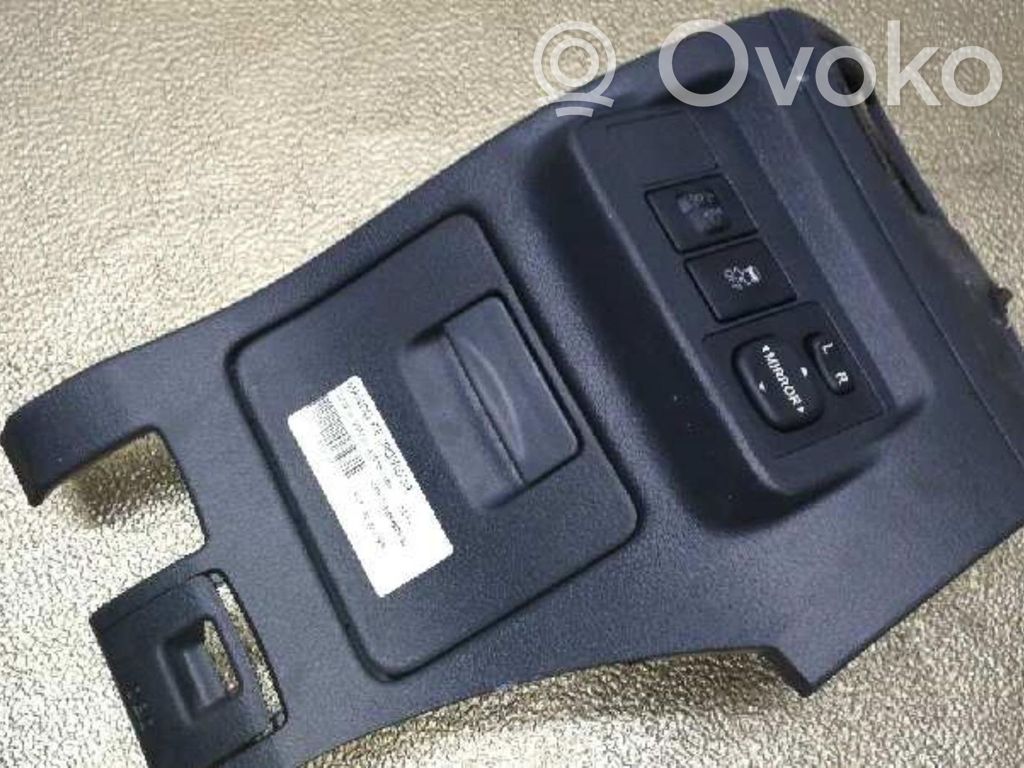 Wing mirror switch   5553952060