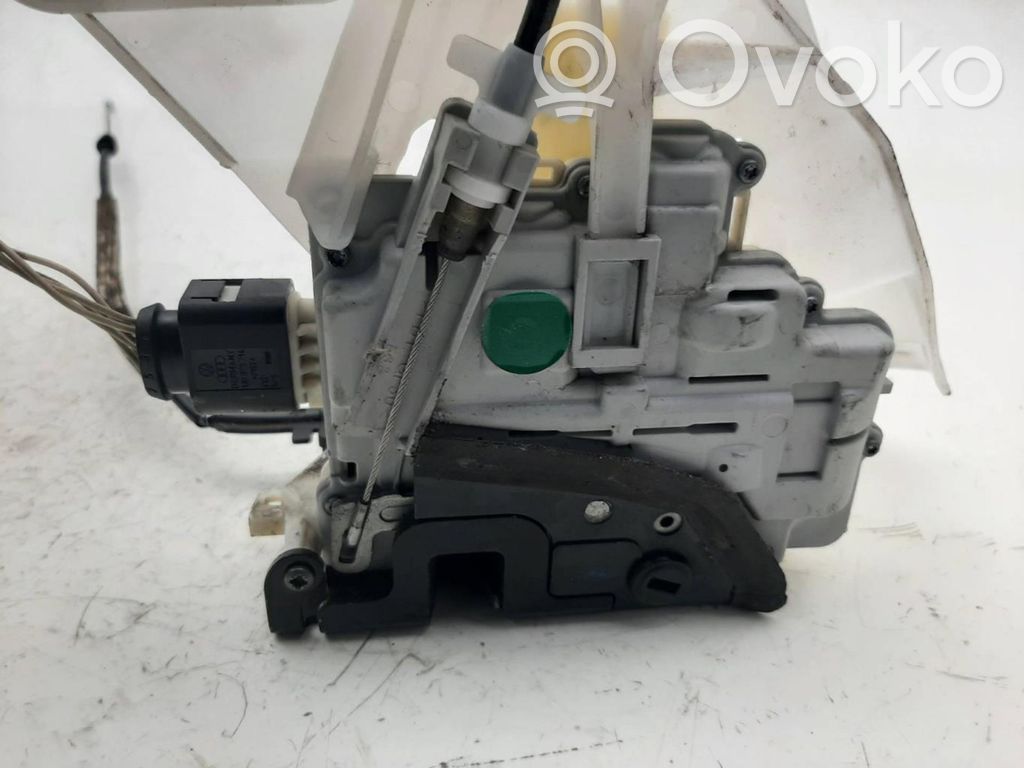Cerradura de puerta trasera   3C4839016B