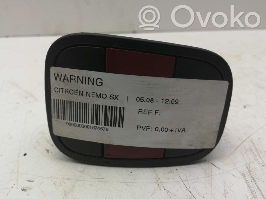 Botón interruptor de luz de peligro   6490H7