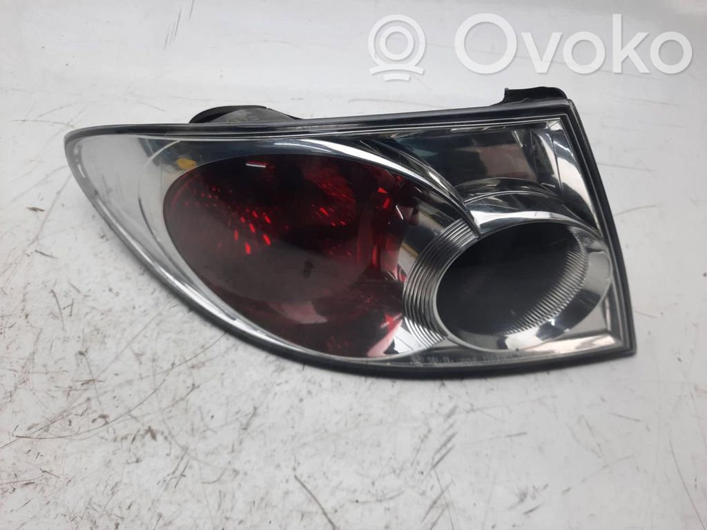 Rear/tail lights   22061971L