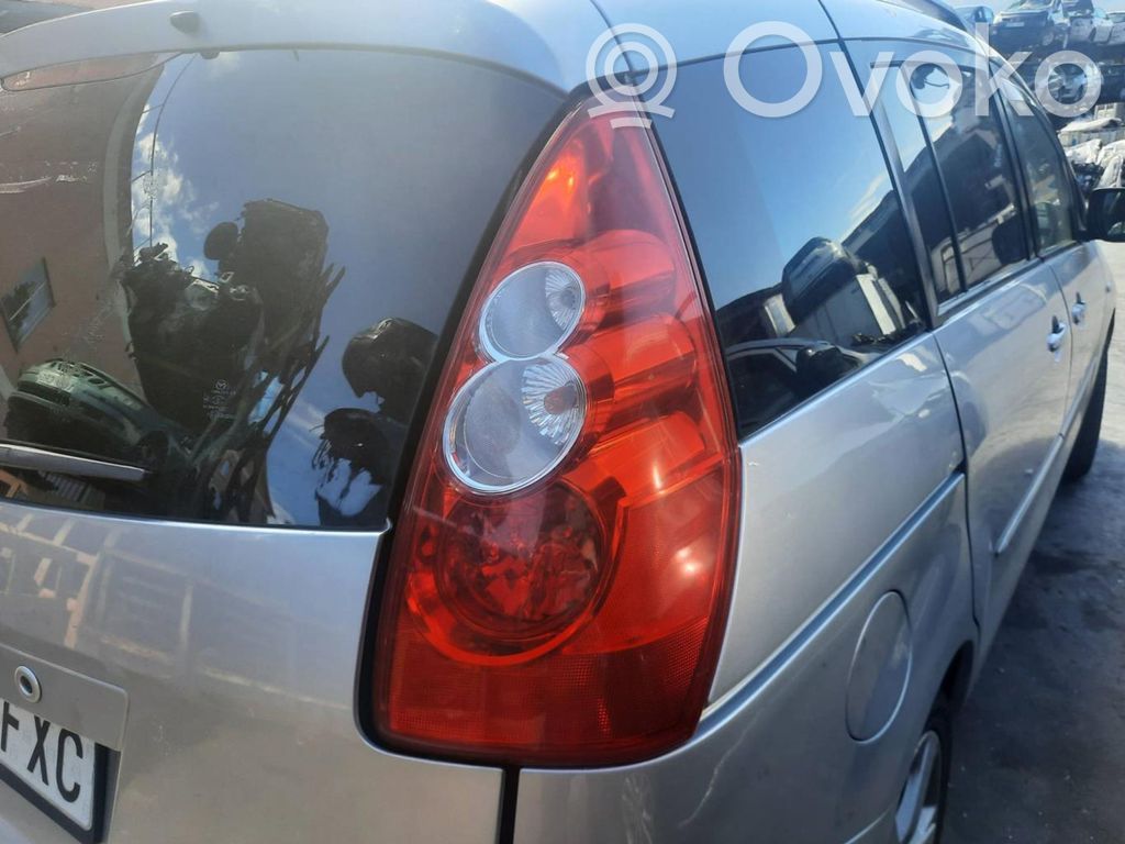 Rear/tail lights   C23551150