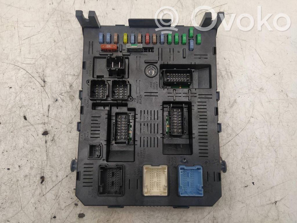 Module de fusibles   9663510180