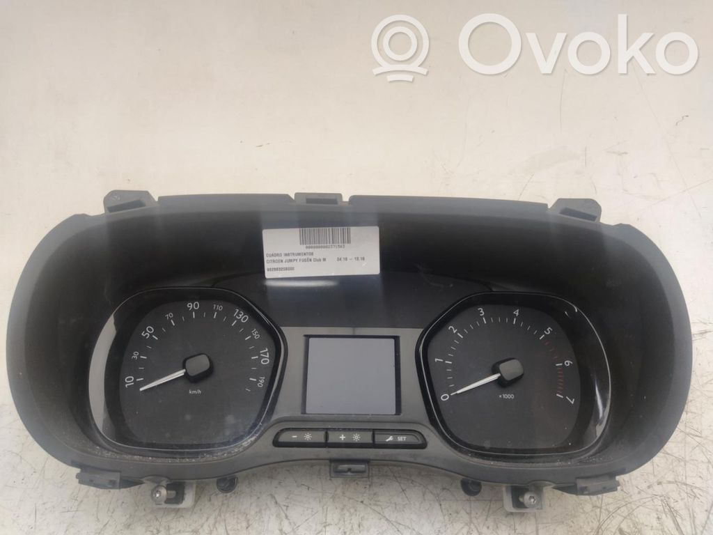 Geschwindigkeitsmesser Cockpit   982663208000