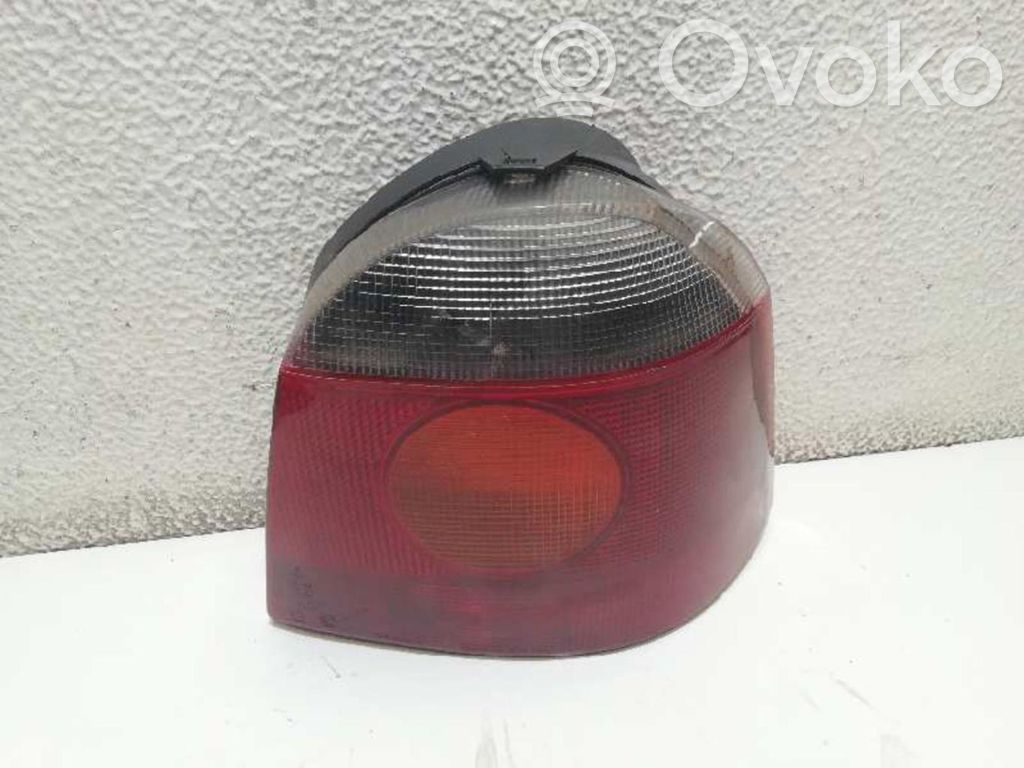 Renault Twingo I Lampă spate în caroserie 