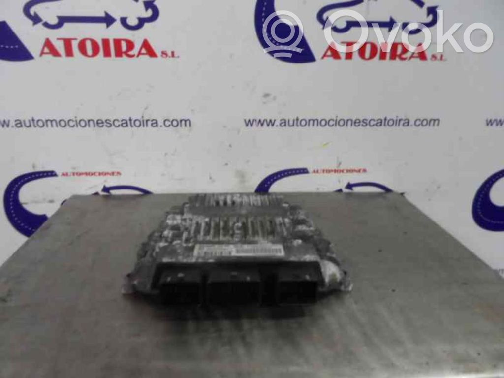 Unidad de control/módulo ECU del motor   5WS40068CT