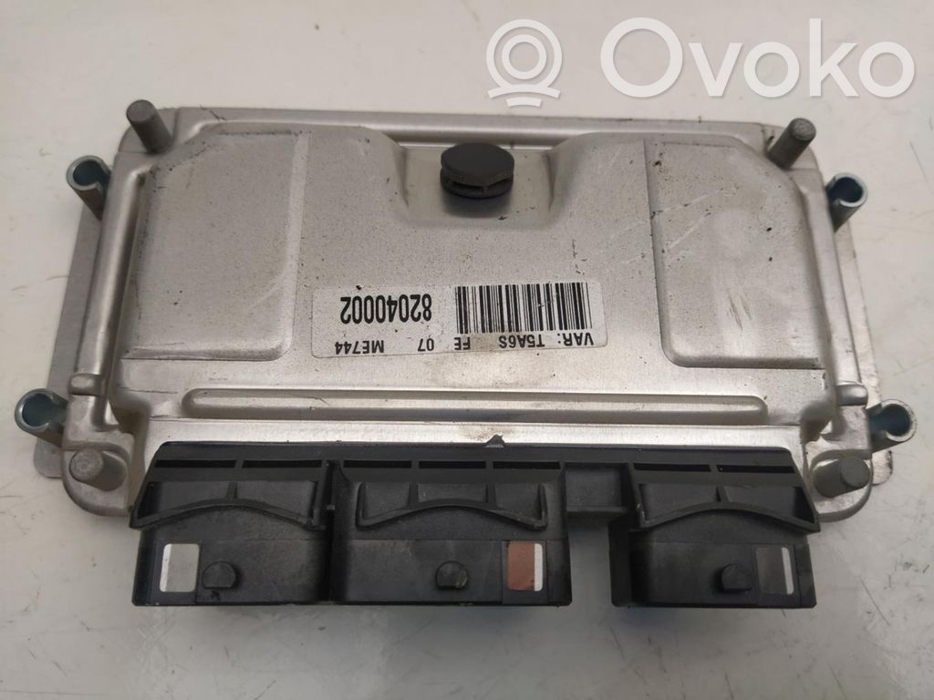 Unidad de control/módulo ECU del motor   0261206943