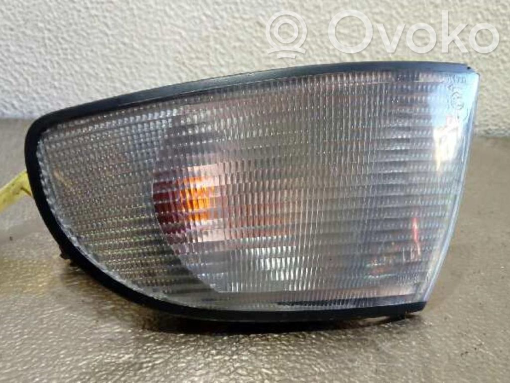 Audi A4 S4 B5 8D Etusuuntavilkku 