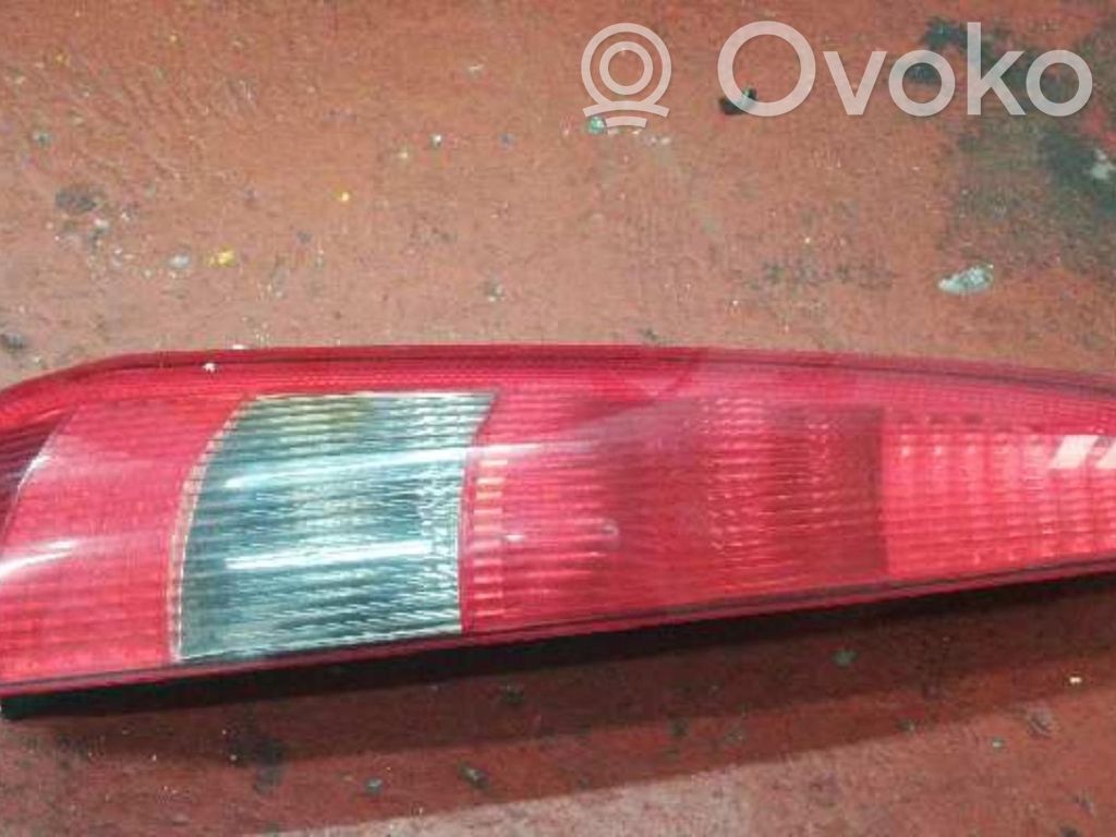 Ford Fiesta Lampă spate în caroserie