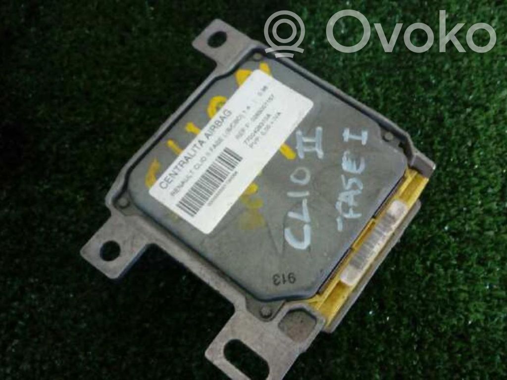Module de contrôle airbag   0285001157