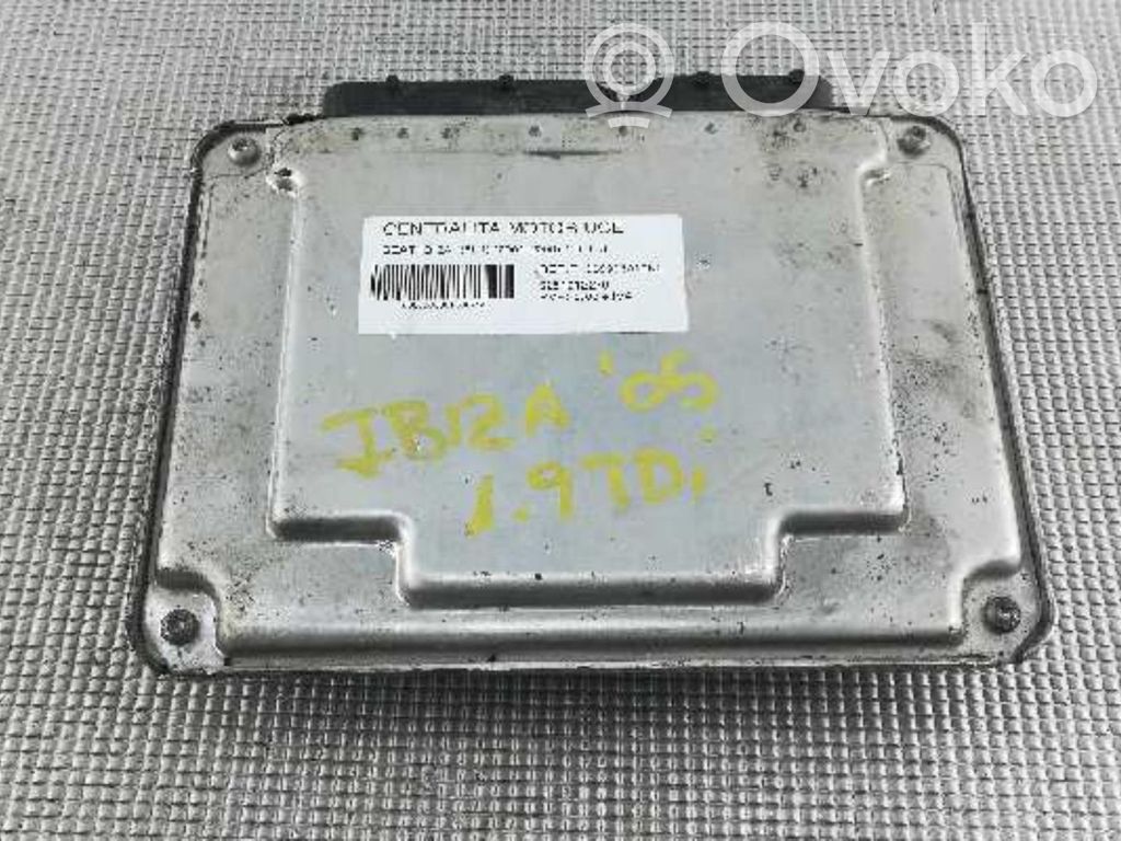 Unidad de control/módulo ECU del motor   038906019NL