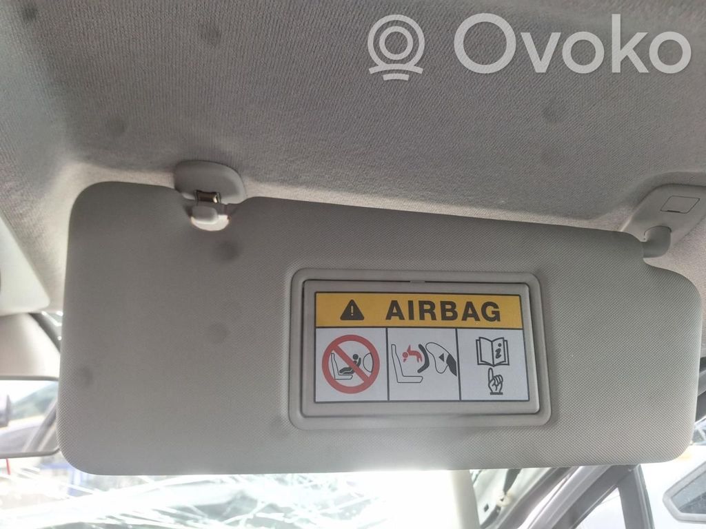 Sun visor
