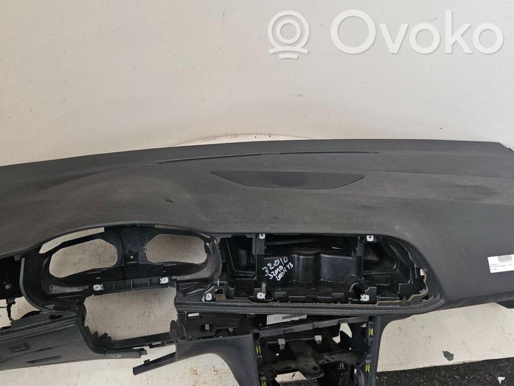 Seat Leon (5F) Deska rozdzielcza 