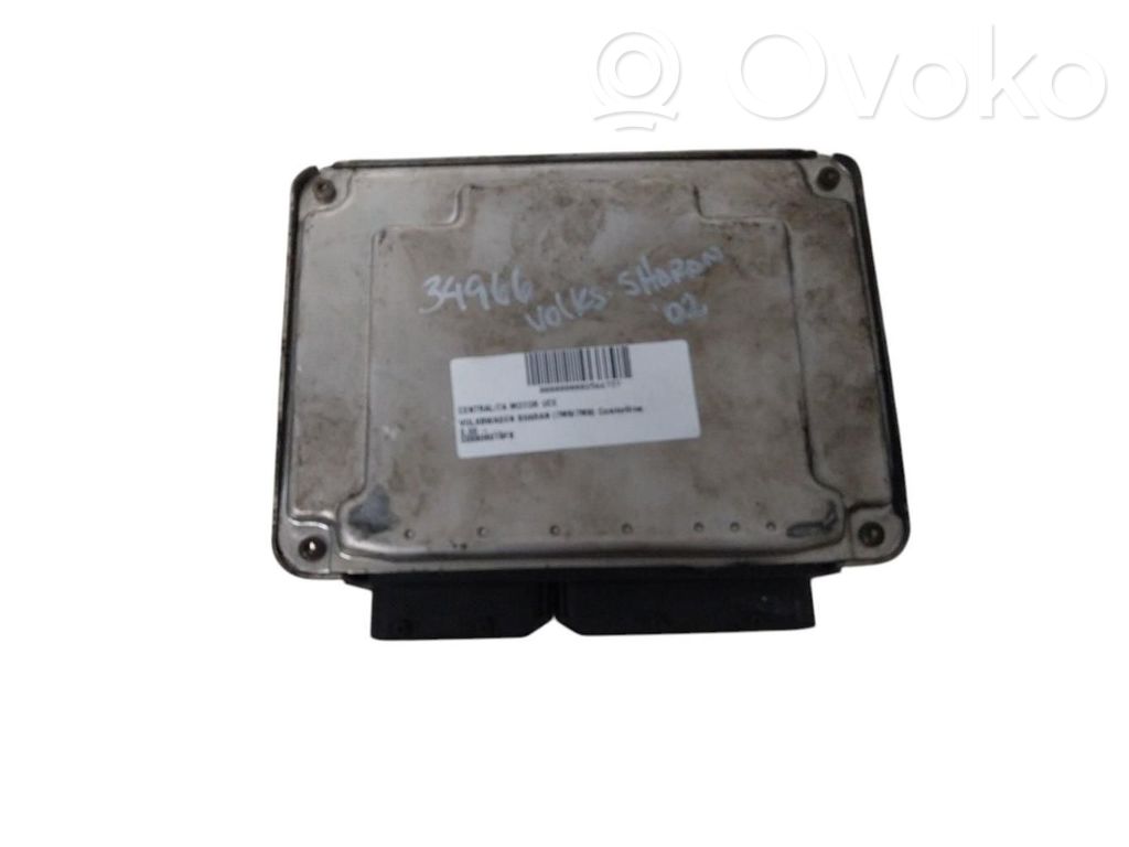 Unidad de control/módulo ECU del motor   038906019FB