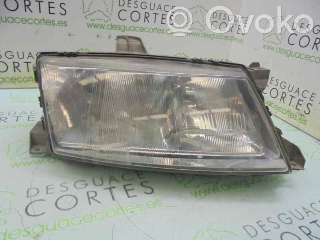 Headlight/headlamp   4832465