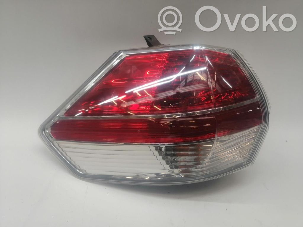 Nissan X-Trail T32 Lampă spate în caroserie