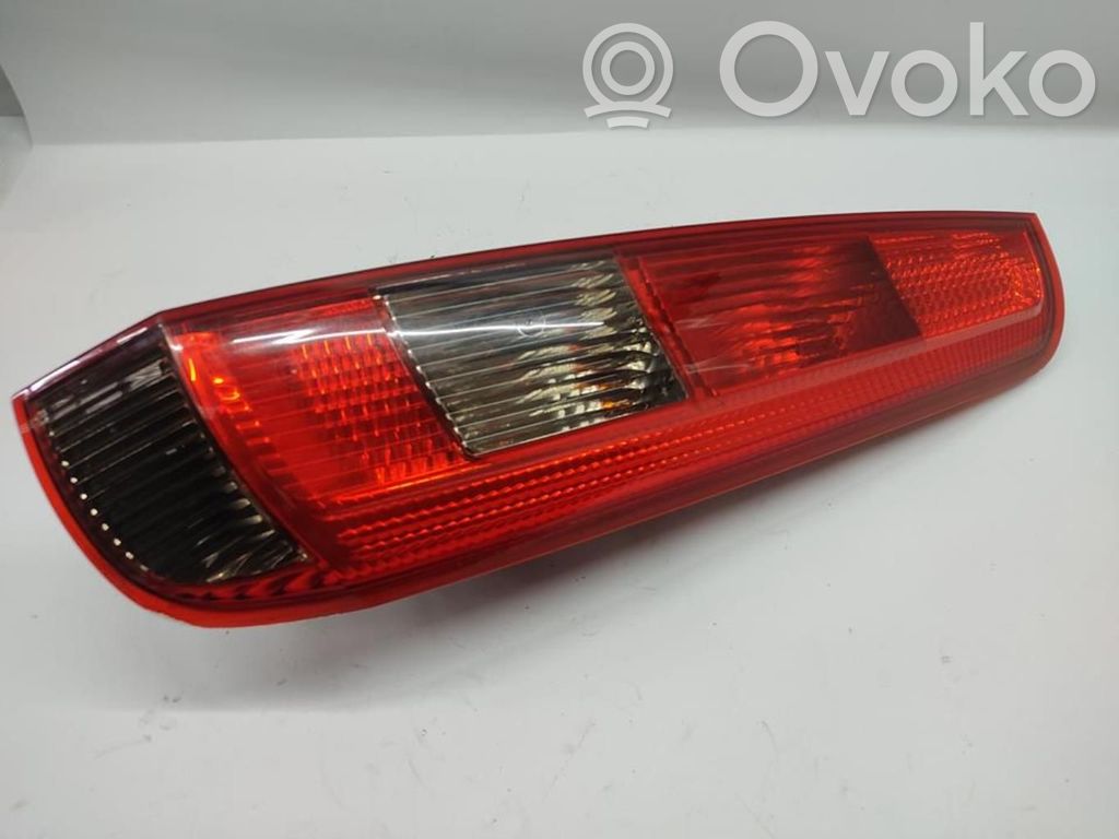 Ford Fiesta Lampă spate în caroserie 