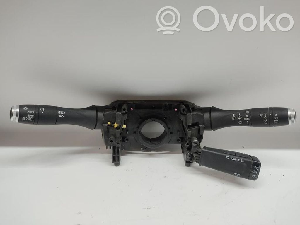 Renault Captur Lichtschalter 