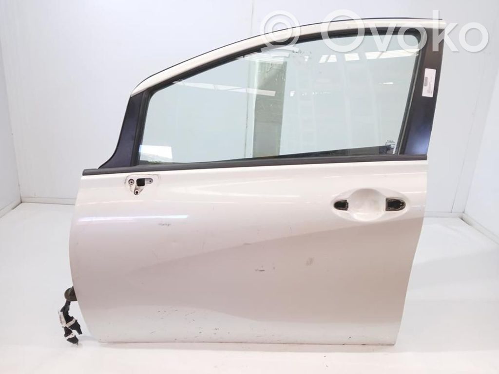Nissan Note (E11) Дверь 