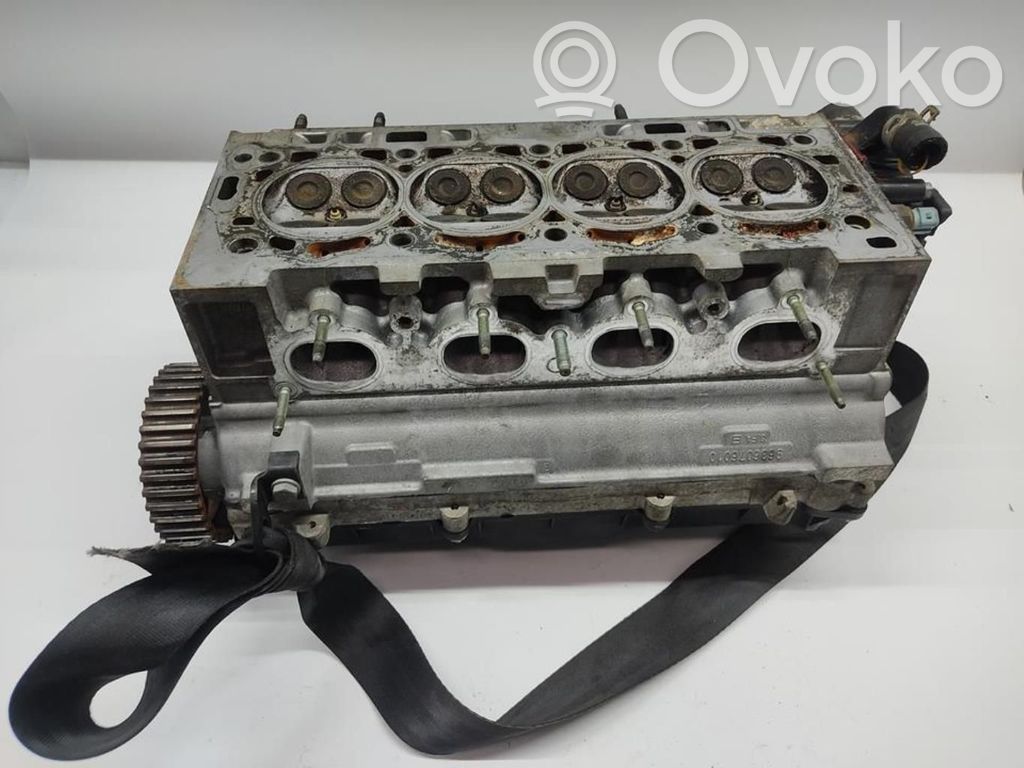 Engine head   0200AZ