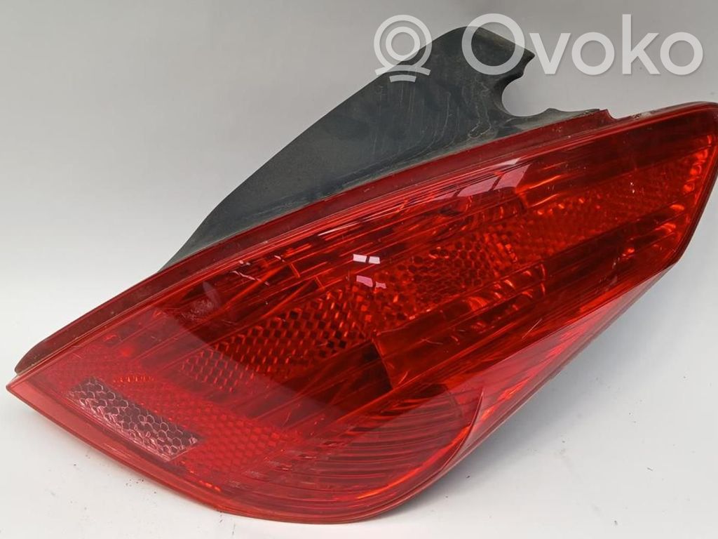 Peugeot 308 Lampă spate în caroserie 