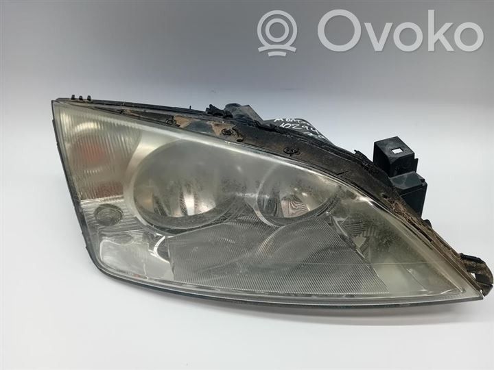 Ford Mondeo Mk III Faro/fanale 