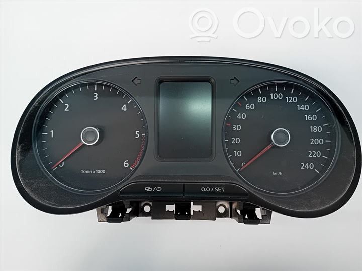 Volkswagen Polo V 6R Licznik / Prędkościomierz 