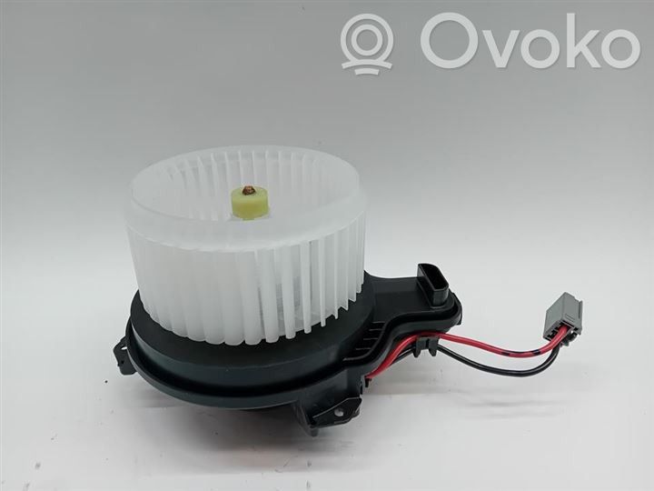 Ford Escape IV Ventilator aerotermă