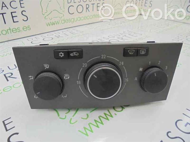 Opel Zafira B Panel klimatyzacji / Ogrzewania 