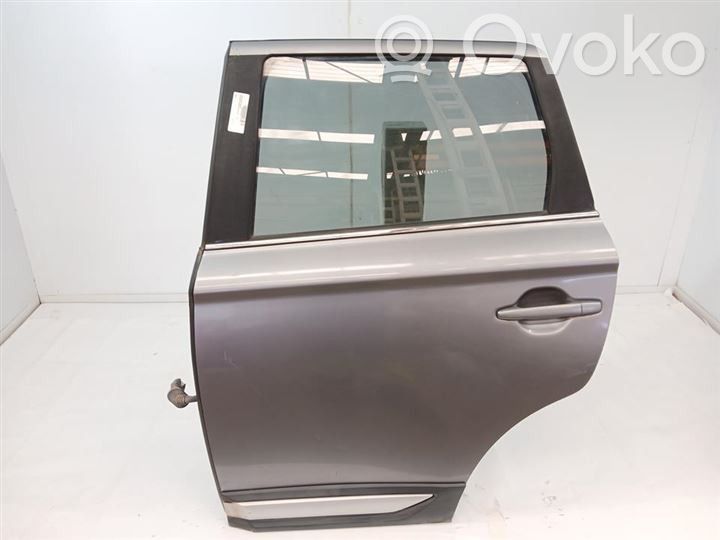 Mitsubishi Outlander Puerta trasera 