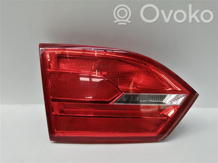 Volkswagen Jetta VI Luci posteriori del portellone del bagagliaio