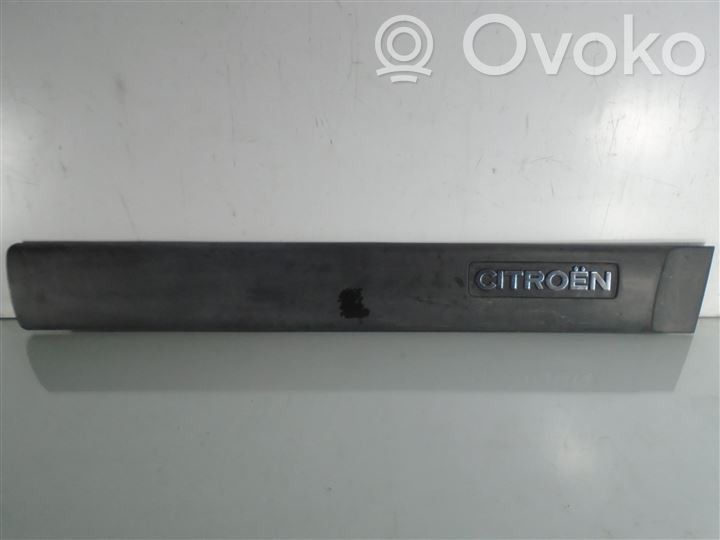 Citroen Berlingo Garniture pour voûte de roue avant