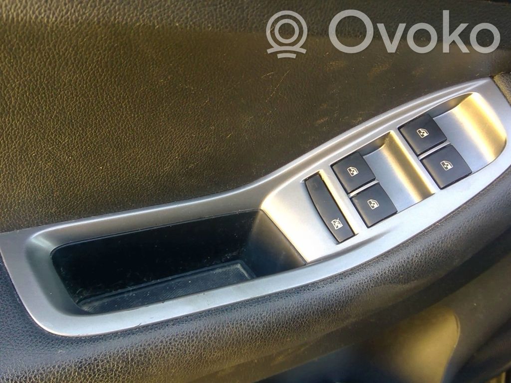 Chevrolet Orlando Electric window control switch 