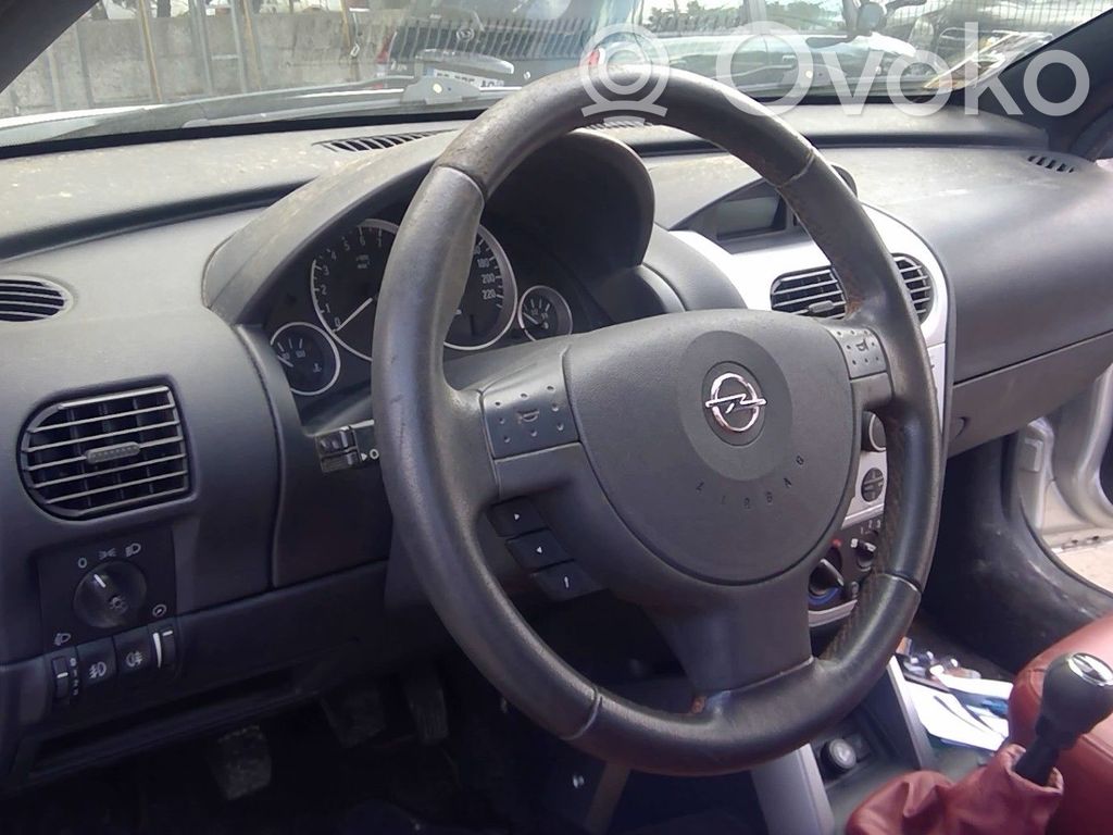 Opel Tigra B Dashboard 