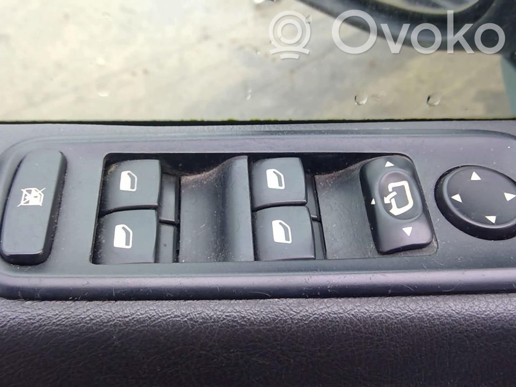 Electric window control switch   00006554CJ