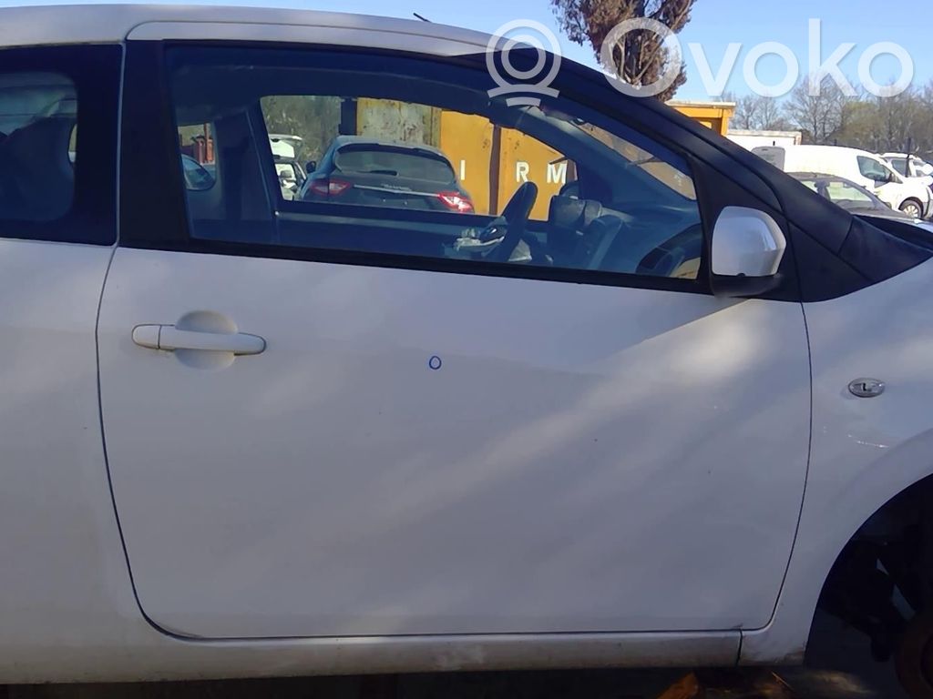 Durvis   1687145480
