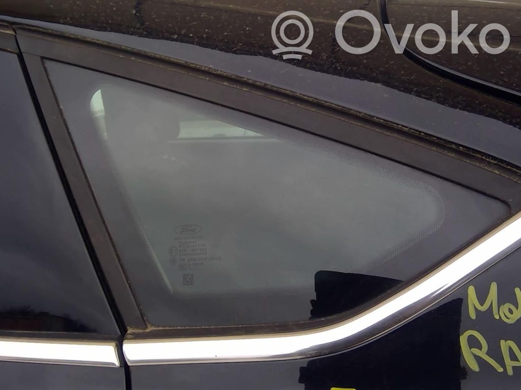 Rear side window   2010629