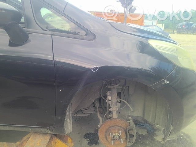 Nissan Note (E12) Крыло 