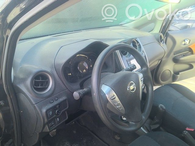 Nissan Note (E12) Tableau de bord 