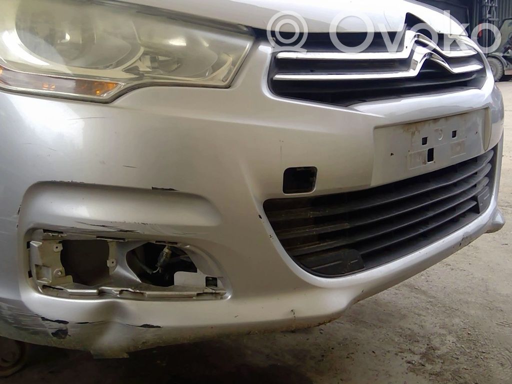 Citroen C4 II Zderzak przedni 