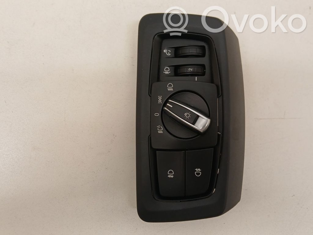 BMW 2 F46 Interruptor de luz 