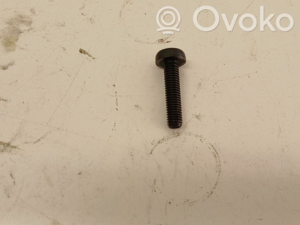 BMW 5 F10 F11 Oil pump 